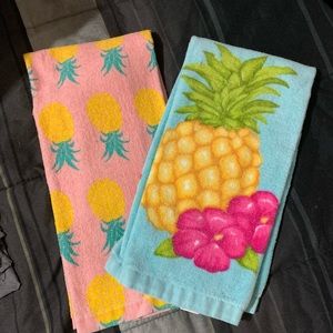 LAST CHANCE Pineapple kitchen towels